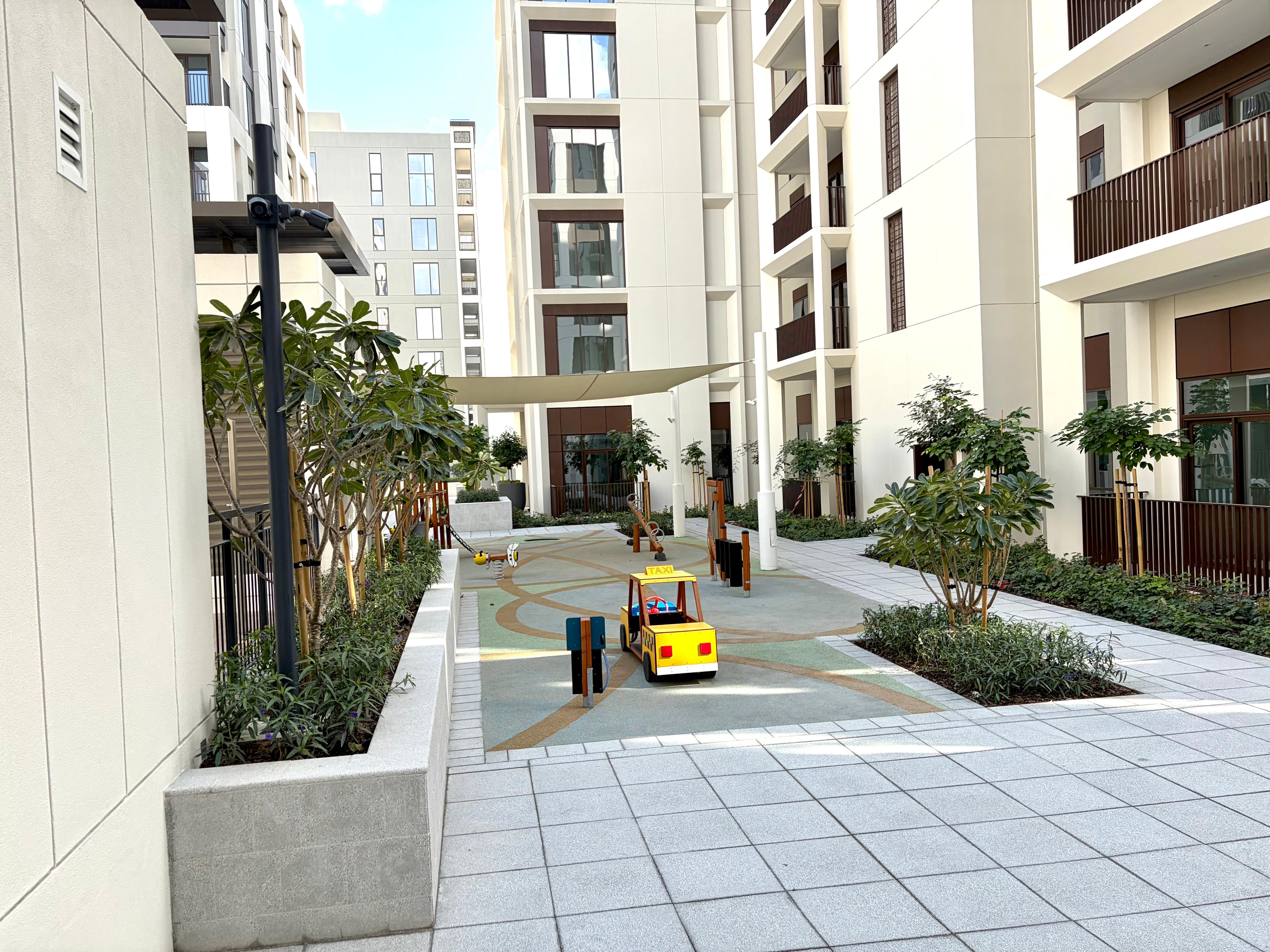 Modern Creek: photo 2